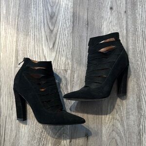 Steve Madden Black Heeled Boots with Cutout Design